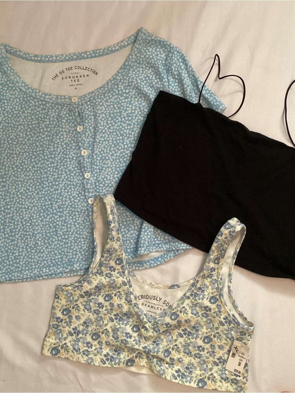 Aeropostale Lot Set Of 3 Ladies OG Tee , Bungee Cami, Sleeveless Top Size XL